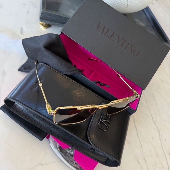 Valentino V-SEI VLS 111B 58 Sunglasses Titanium - Picture 4 of 16